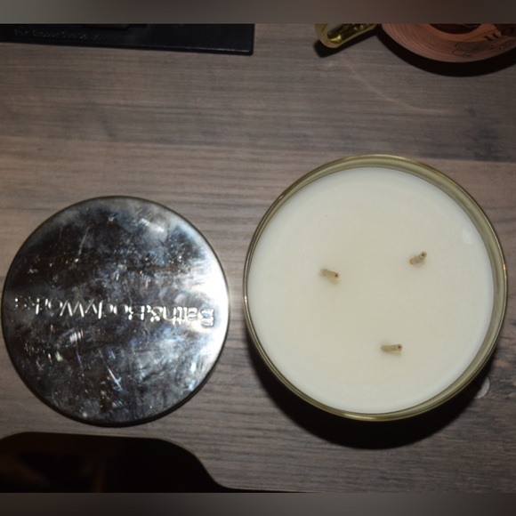 ❤️🧁 Red Velvet Cupcake - Picture 3 of 4